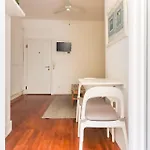 Santos Tiny By Homing Apartment *
