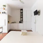 Santos Tiny By Homing Apartment