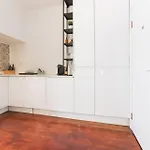 Santos Tiny By Homing Апартаменти Лісабон