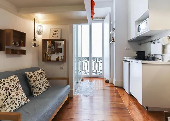 Santos Tiny By Homing *