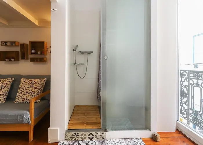 Santos Tiny By Homing *